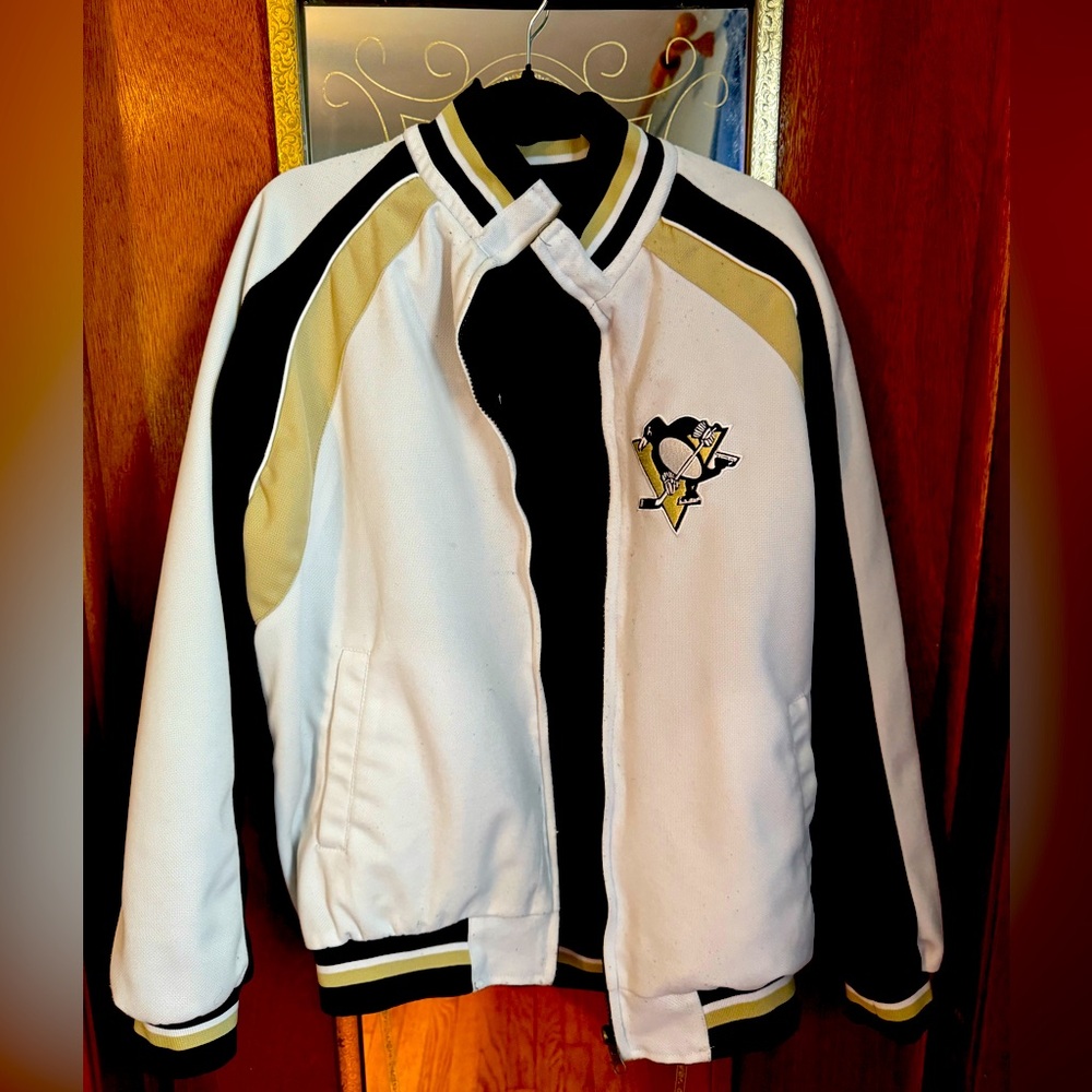 White and Black Sports Jacket with Logo *reversable